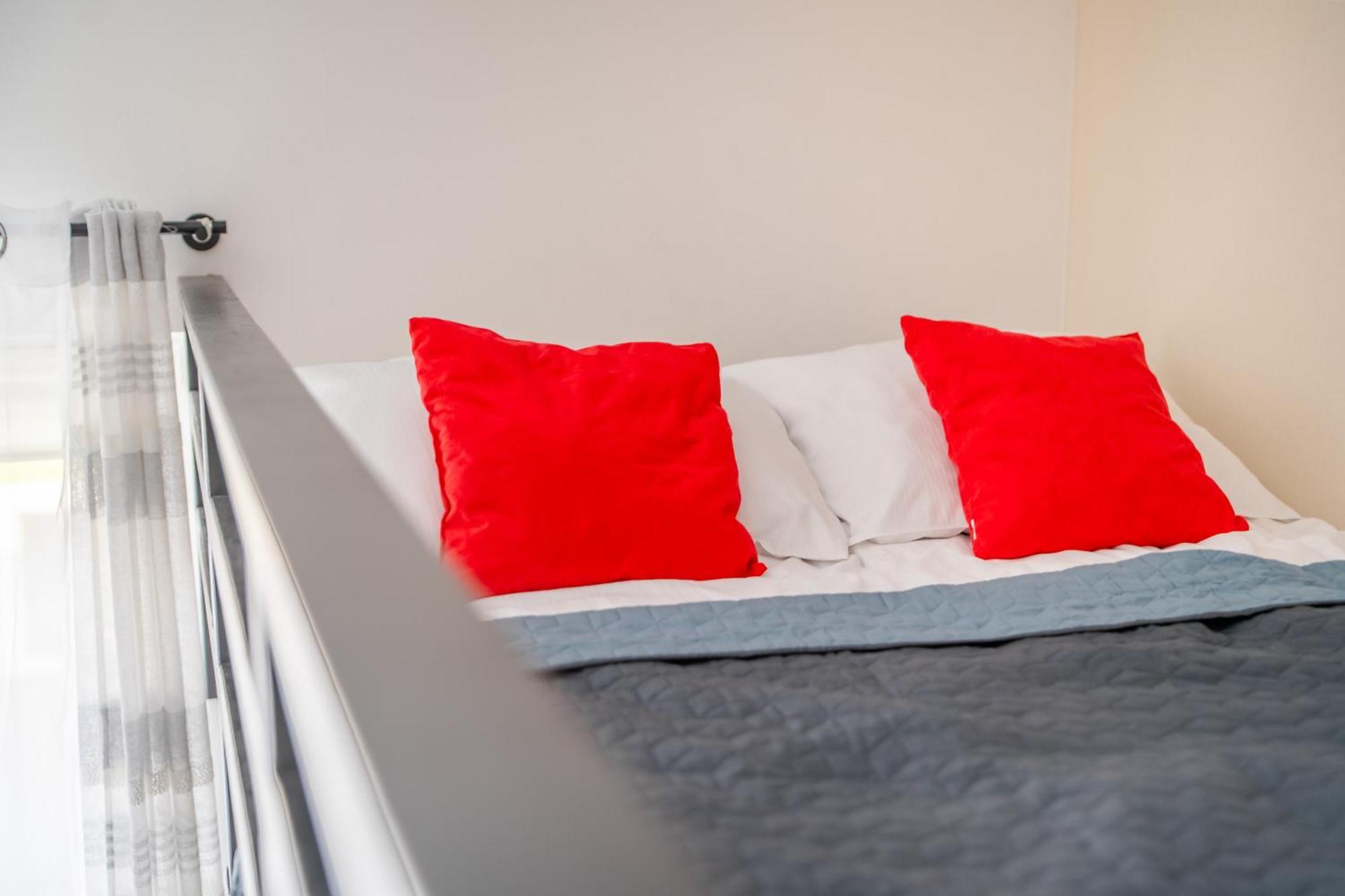 Apartament Loftowy Na Spokojnej コウォブジェク エクステリア 写真